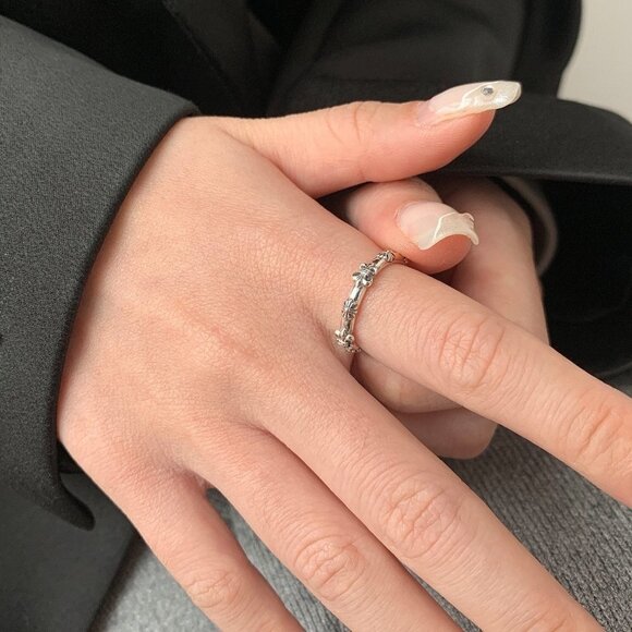 New Vintage Black Big Cross Open Flower Ring - Picture 4 of 4